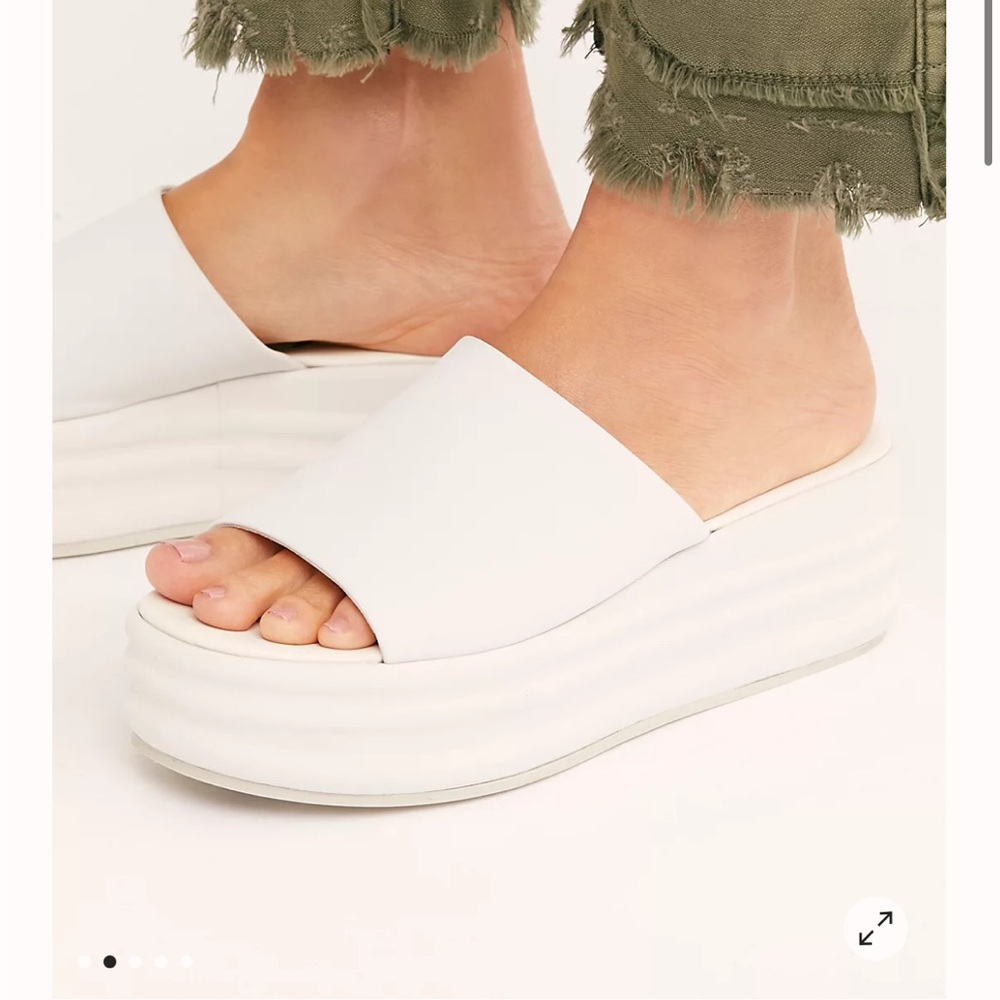 Harbor Flatform Sandals. Free People!